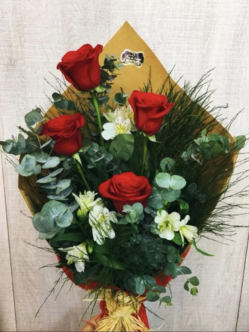 4 Rosas - Imagem 2